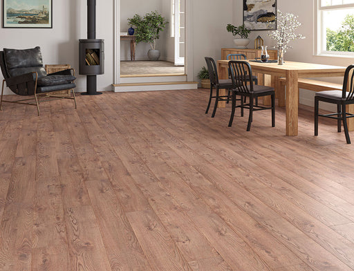 Laminate Flooring – Natural Honey Oak – AGT Effect Altay – 191mm x 1380mm – 8mm