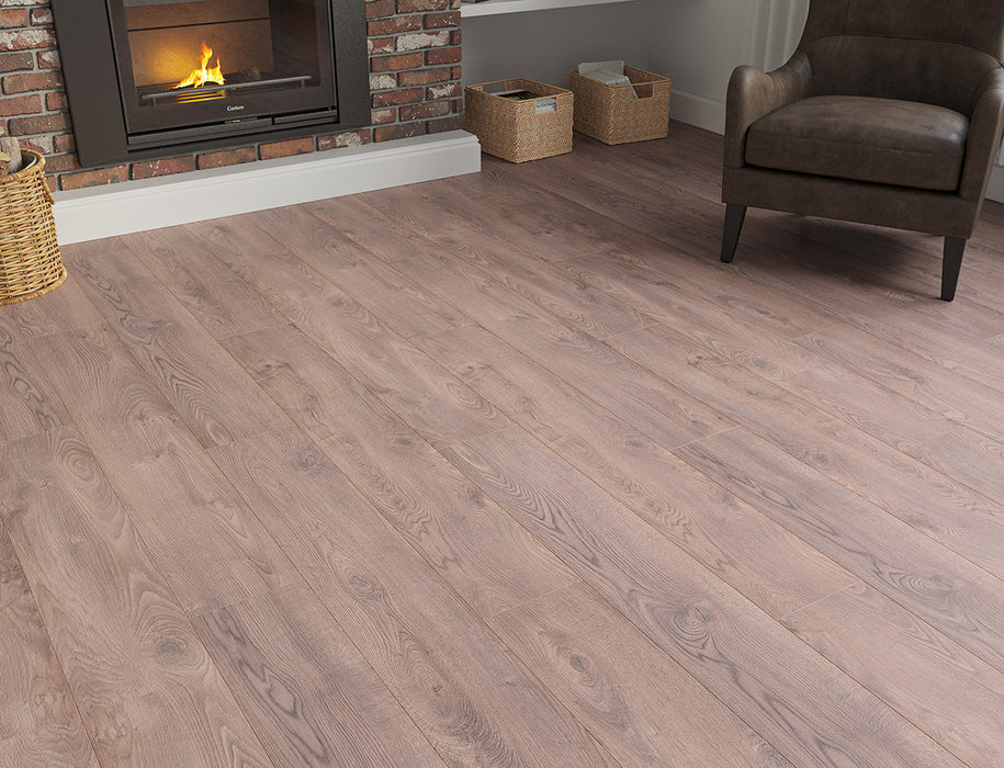Laminate Flooring – Pale Natural Oak – AGT Effect Premium Pamir – 191mm x 1380mm – 12mm
