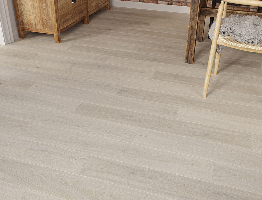 SPC Click Vinyl Flooring – Light Grey Oak – 180mm x 1220mm – 6.5/0.5mm