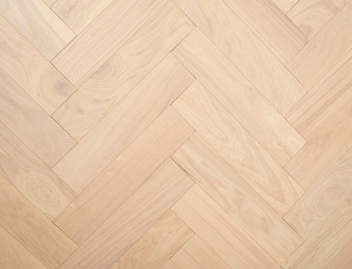 Engineered Oak Herringbone Flooring – Natural Oak – Smooth Invisible Oiled – 90mm x 400mm – 15/4mm