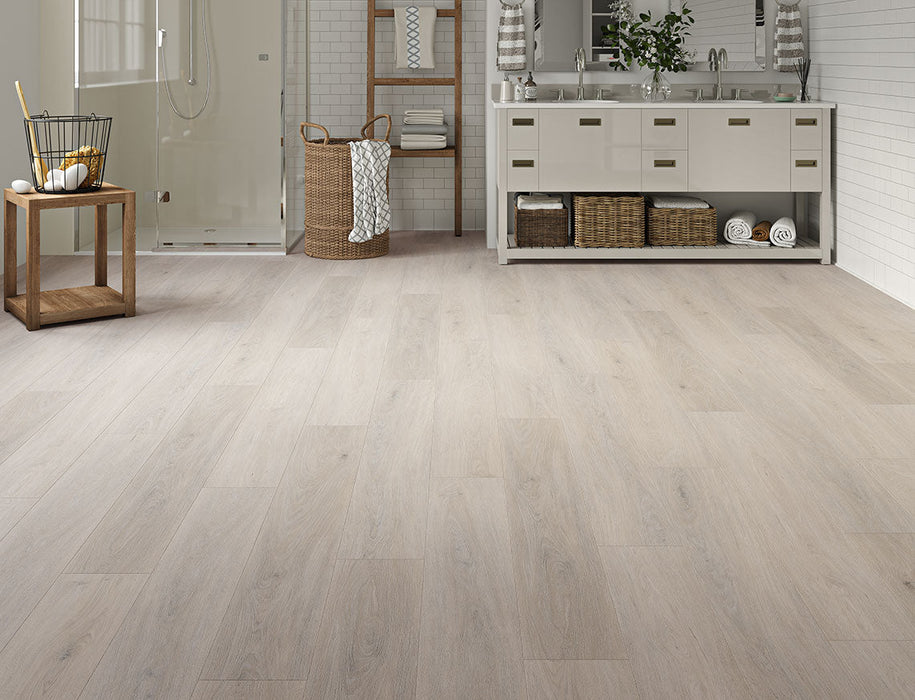 SPC Click Vinyl Flooring – Light Grey Oak – 180mm x 1220mm – 5/0.5mm