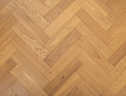 Engineered Oak Herringbone Flooring – Golden Oak – Brushed & Lacquered – 90mm x 400mm – 15/4mm