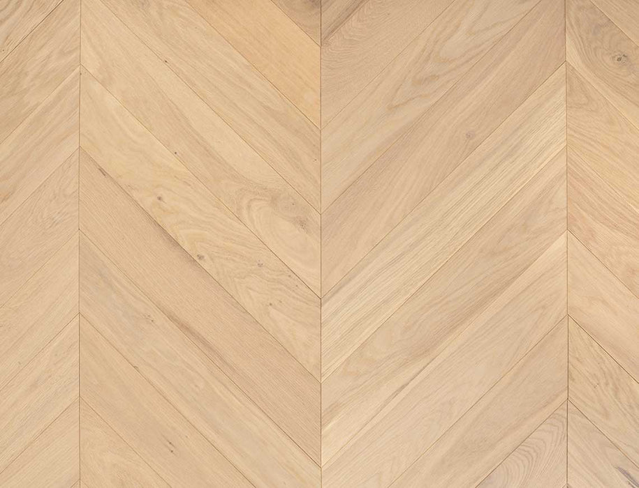 Engineered Oak Chevron Flooring – Natural Oak – Smooth Invisible Oiled – 90mm x 510mm – 14/3mm