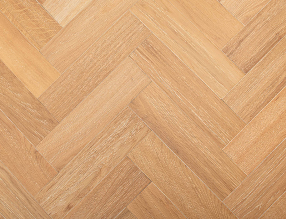 Engineered Oak Herringbone Flooring – Natural Oak – Brushed & Lacquered – 80mm x 300mm – 10/3mm