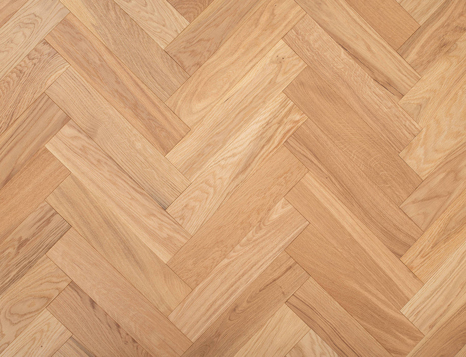 Engineered Oak Herringbone Flooring – Natural Oak – Brushed & Lacquered – 90mm x 400mm – 15/4mm