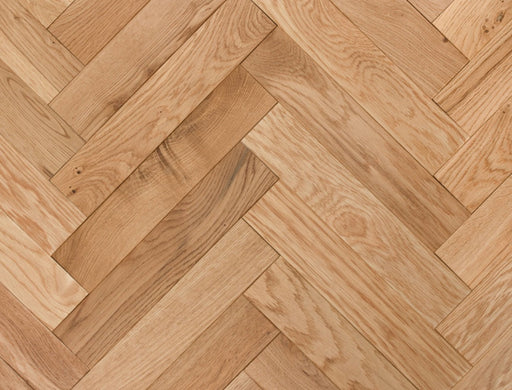 Solid Wood Herringbone Flooring – Smoked Oak – Smoked Brushed UV Oiled – 90mm x 400mm – 18mm