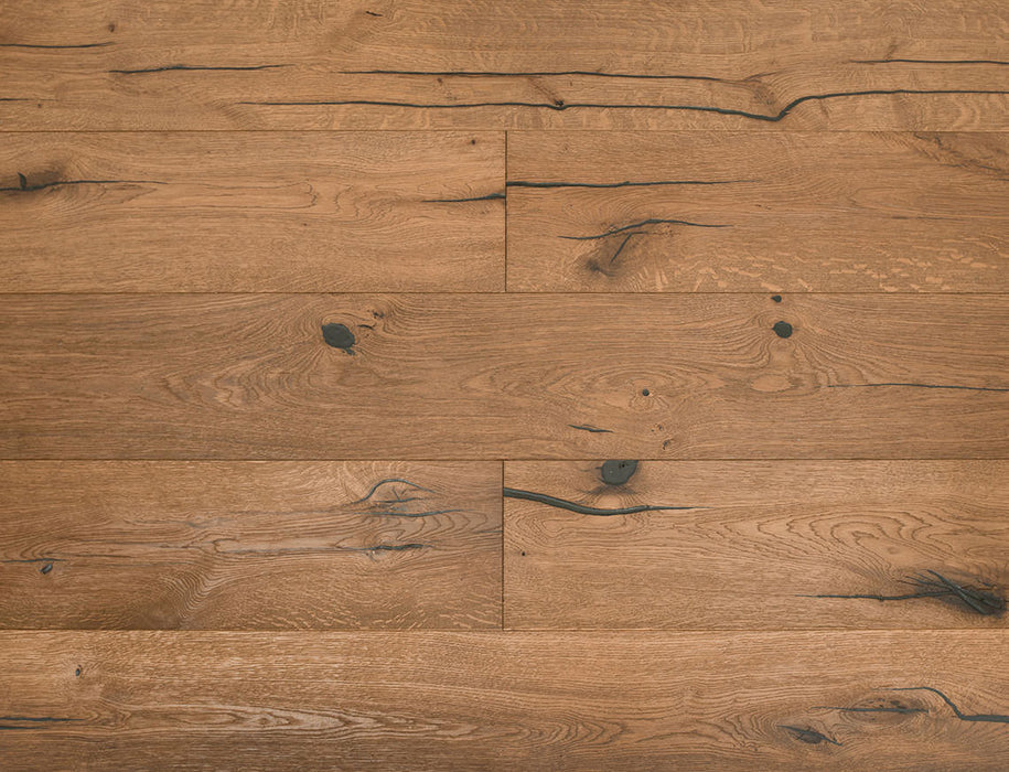Engineered Oak Flooring – Natural Oak – Hand Sanded Matt Lacquered – 220mm x 2200mm – 15/4mm