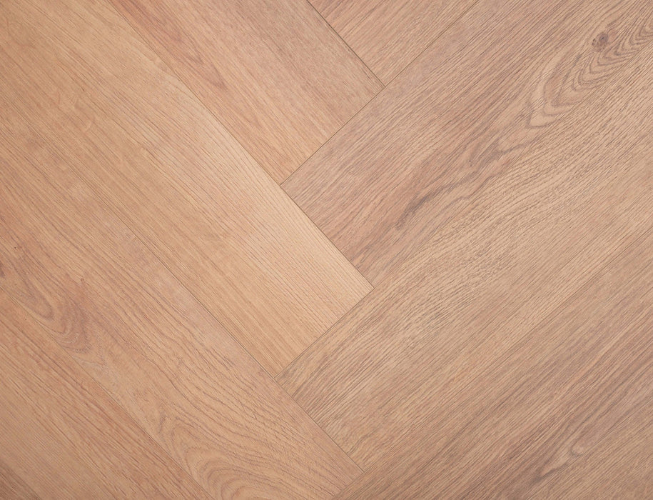 SPC Click Vinyl Herringbone Flooring – Natural Brushed Oak – 127mm x 635mm – 8/0.17mm
