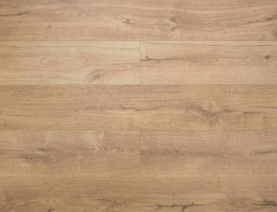 SPC Click Vinyl Flooring – Natural Brushed Oak – 181mm x 1520mm – 8/0.17mm