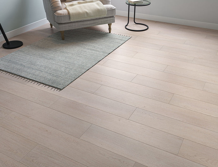 Laminate Flooring – Light Grey – Willow Malham – 155mm x 1200mm – 8mm