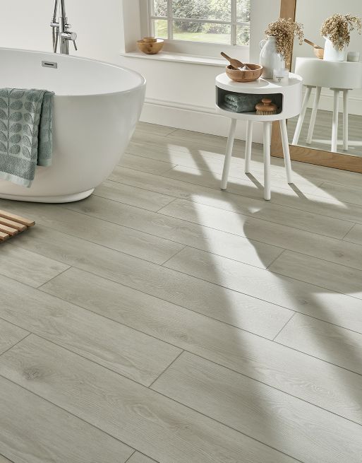 SPC Click Prestige – Arctic Pearl Oak