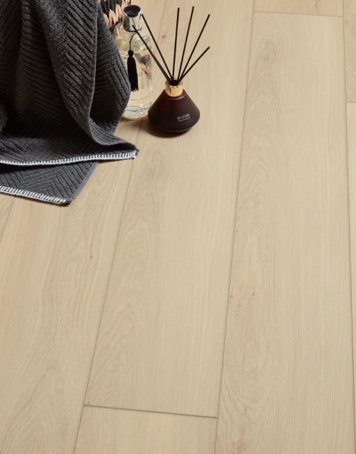 EvoCore Premium Glacier Oak Flooring