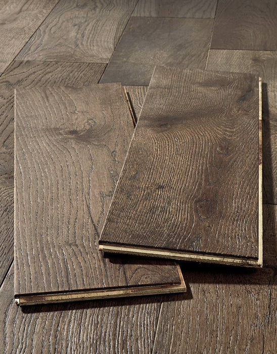 Manhattan Aged Cottage Oak Brushed & Lacquered Engineered Wood Flooring