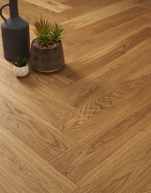 Marylebone Champagne Oak Brushed & Lacquered Engineered Wood Flooring