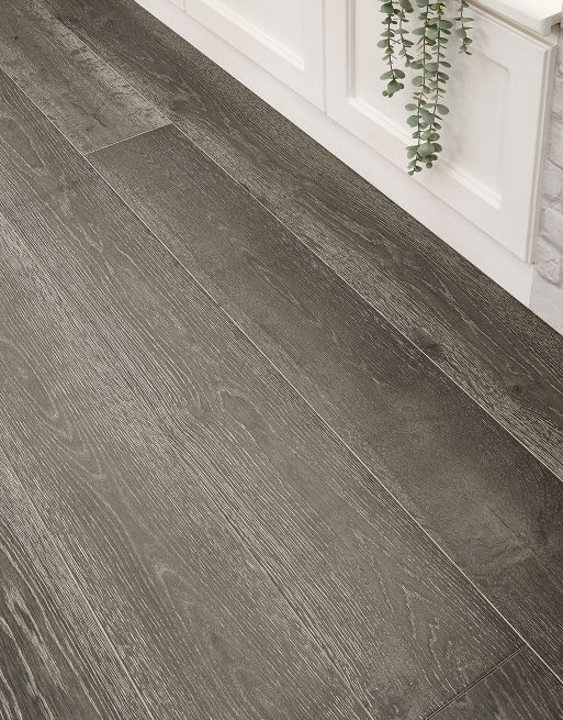 Whitewashed Luxury Platinum Oak Engineered Wood Flooring