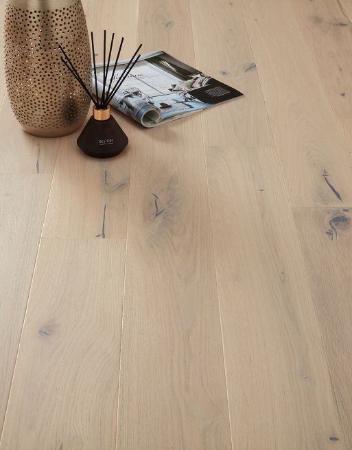 Kensington Cappuccino Oak Brushed & Lacquered Engineered Wood Flooring