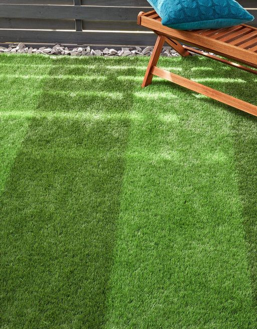 Barcelona Stripe Artificial Grass £19.99/m² (Width 4m) xccscss.