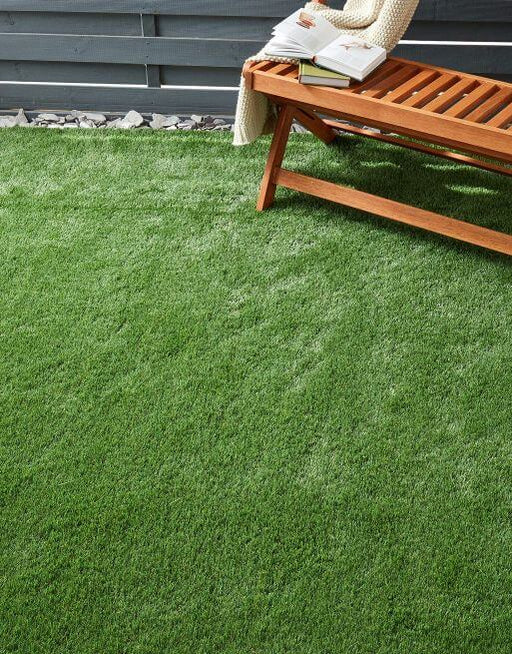 Barcelona Artificial Grass £16.99/m² (Width 2m) xccscss.