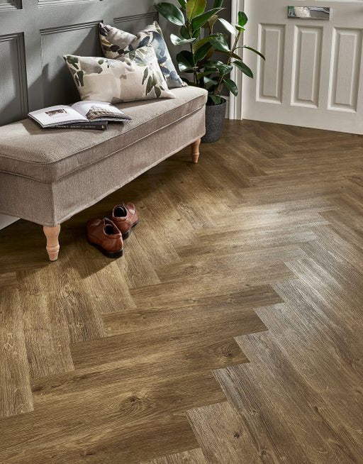 EvoCore Essentials Herringbone Golden Toffee Oak £44.99/m² xccscss.