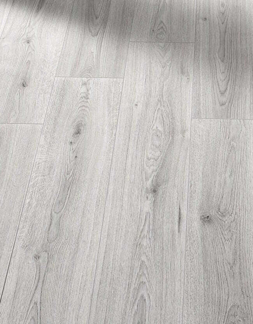 Farmhouse Light Grey Oak Laminate Flooring £11.99/m² xccscss.