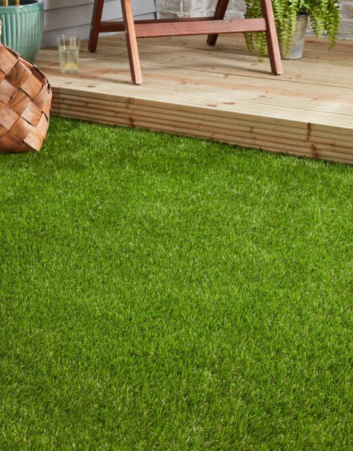 Malibu Artificial Grass £25.99/m² (Width 2m) xccscss.