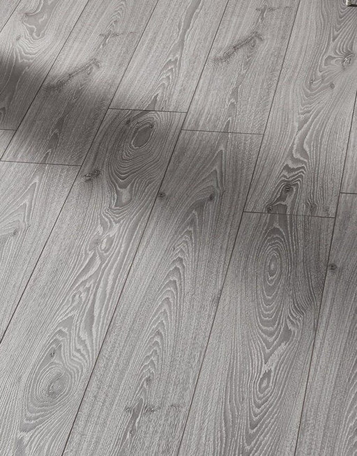 Villa Timeless Oak Grey Laminate Flooring £15.99/m² xccscss.