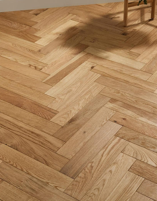 Oxford Herringbone Natural Oak Brushed & Oiled Engineered Wood Flooring £64.99/m² xccscss.