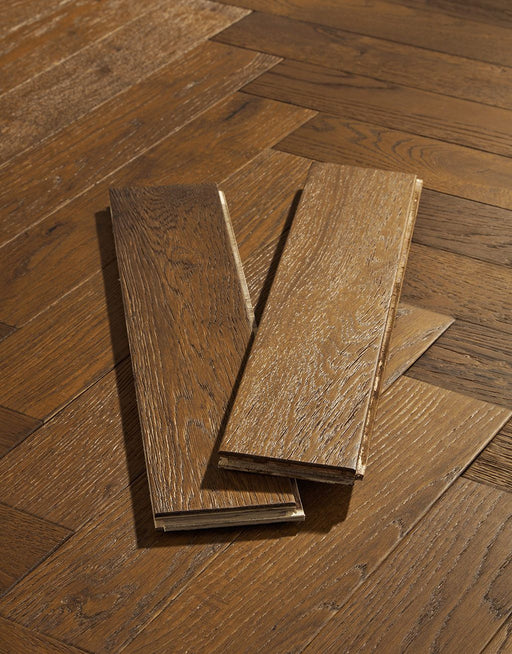 Oxford Herringbone Honeycomb Oak Brushed & Oiled Engineered Wood Flooring £64.99/m² xccscss.