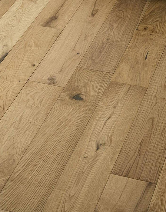 Loft Natural Oak Super Matt Lacquered Engineered Wood Flooring £47.99/m² xccscss.