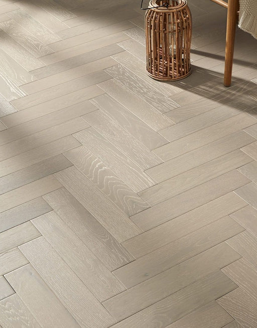 Oxford Herringbone Pearl Grey Oak Brushed & Lacquered Engineered Wood Flooring £64.99/m² xccscss.