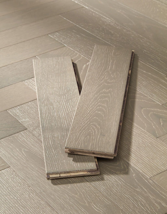 Oxford Herringbone Pearl Grey Oak Brushed & Lacquered Engineered Wood Flooring £64.99/m² xccscss.